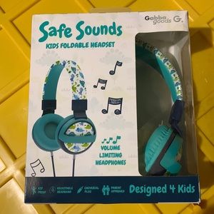 Gabba Goods Safe Sounds Kids Foldable Headset NIB New In Box